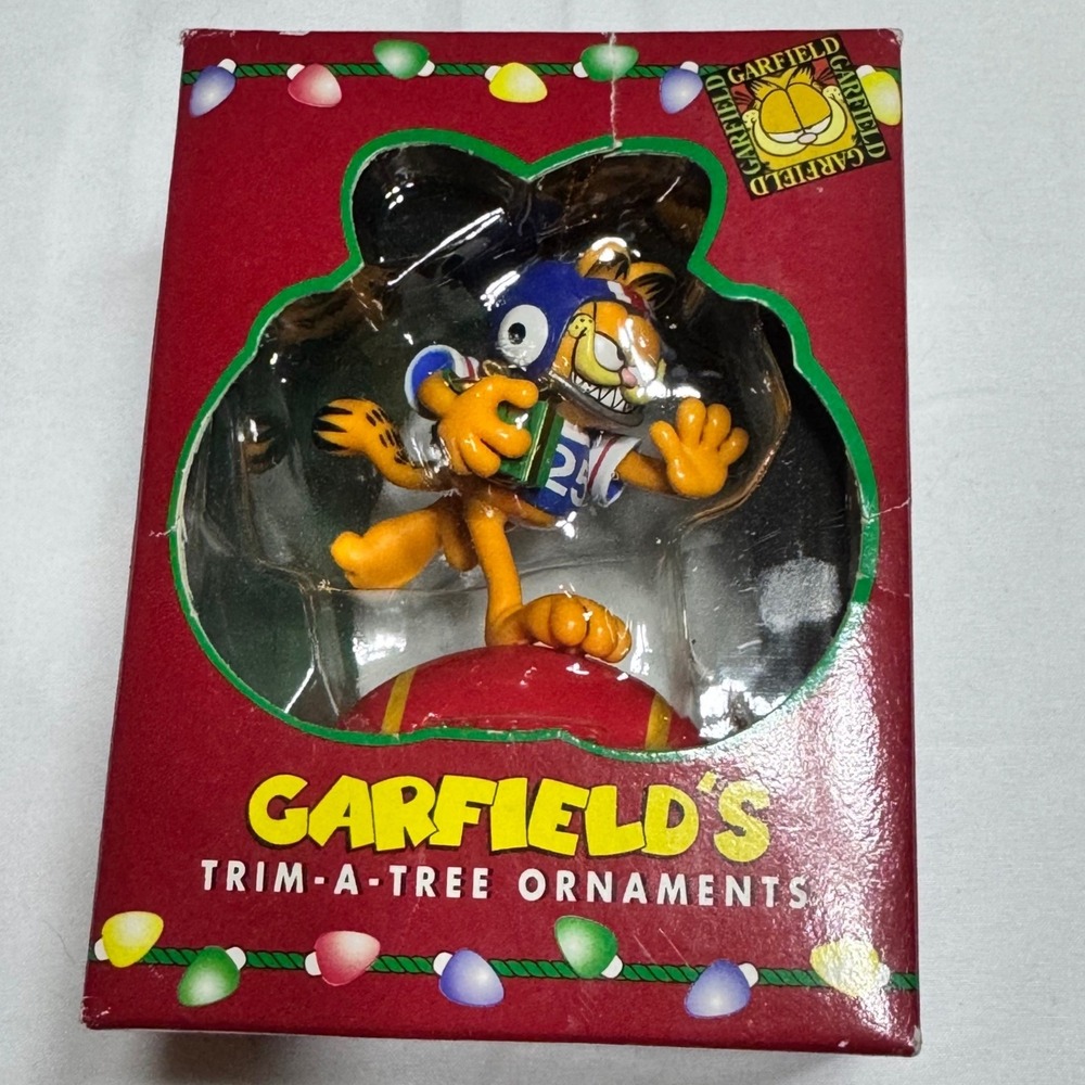 Garfield Football Christmas Ornament 1996 PAWS Trim A Tree #25 Vintage Box